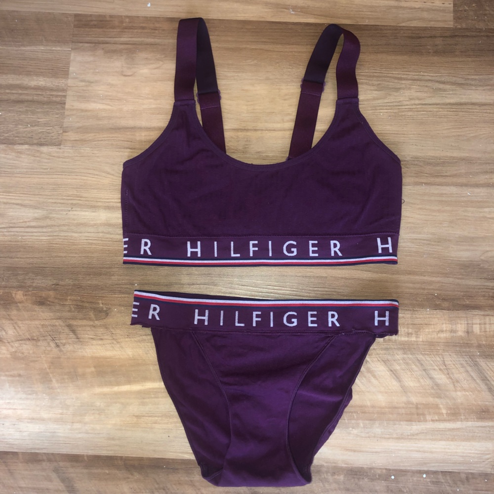 Tommy Hilfiger set. Bra size M, underwear size S.